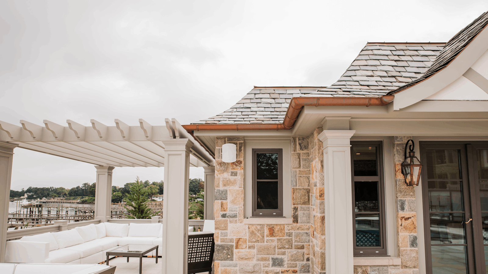 Outdoor patio, pools and entertament area audio instalaltion